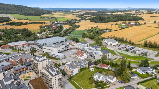 Kort vei til Frogner idrettspark og den flotte Frognerhallen.