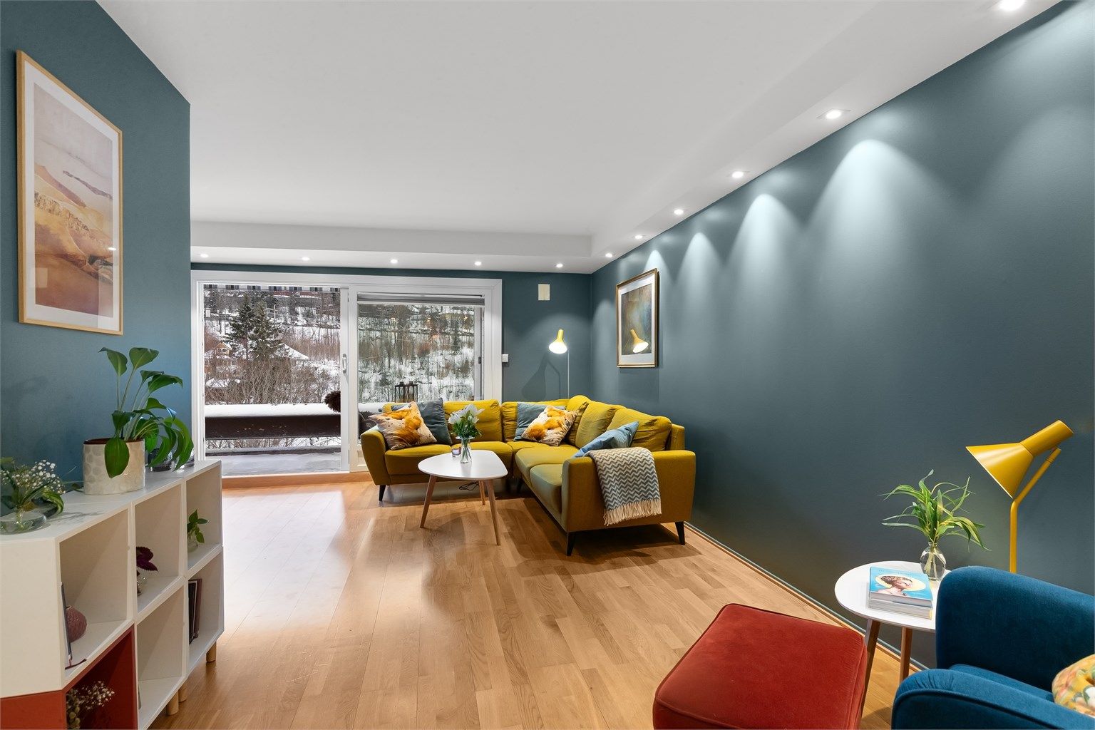 Hyggelig stue med gode møbleringsmuligheter