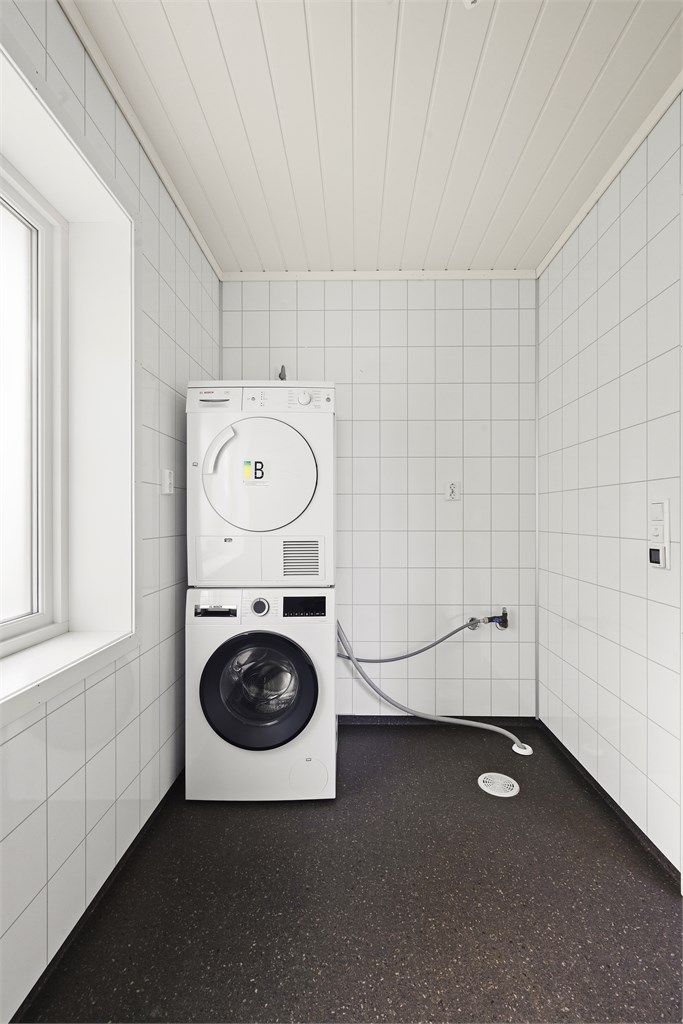 Egen del på badet er laget som vaskerom