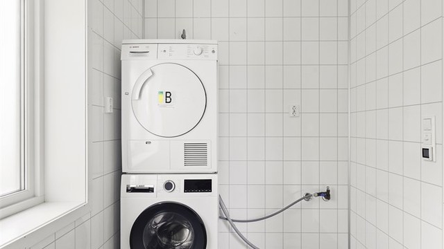 Egen del på badet er laget som vaskerom