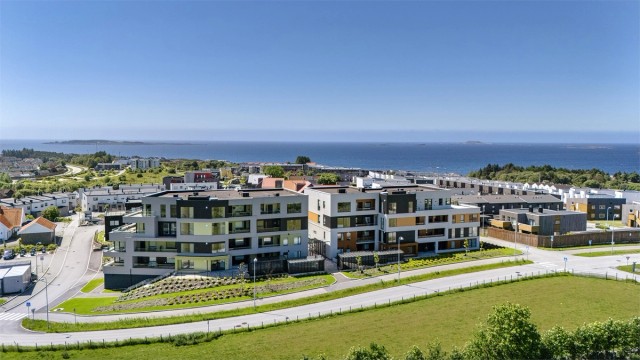 Ny leilighet fra 2024 med HTH-kjøkken og gjennomgående parkett.
Foto: Marianne Lyse