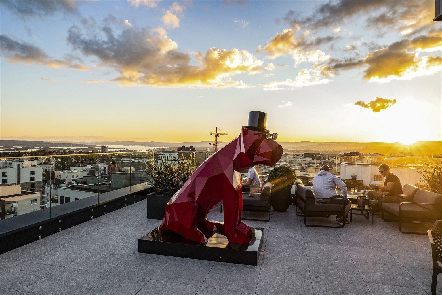 På toppen av Radisson RED er et av de siste tilskudd blant stedene man kan gå til etter arbeidstid på HasleLøren