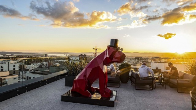 På toppen av Radisson RED er et av de siste tilskudd blant stedene man kan gå til etter arbeidstid på HasleLøren