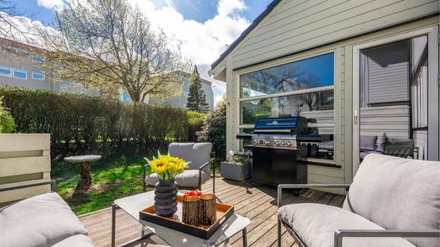 Terrasse utenfor stue.
