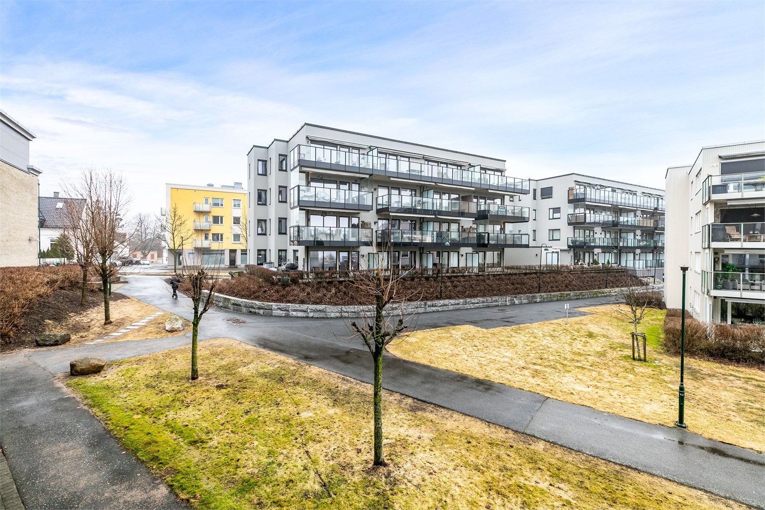 Leiligheten er én av totalt 48 boligseksjoner i Glassperlen Boligsameie, øverst på sentrumsnære og ettertraktede Glassverket.