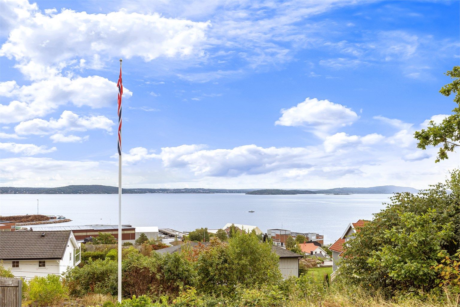 Utsikt over Oslofjorden fra eiendommen.
Foto: Eiendomsfoto AS