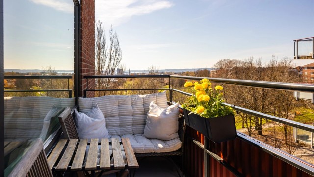 Velkommen til Arendalsgata 22 - en lys og moderne 2-roms selveierleilighet, med attraktiv og sentral beliggenhet i hjertet av Sagene! Foto: Anne Andersen.