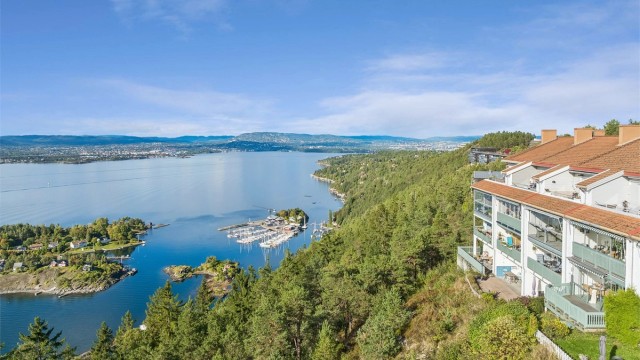 Dette er et etablert og attraktiv boområde på Nesoddens vestside.