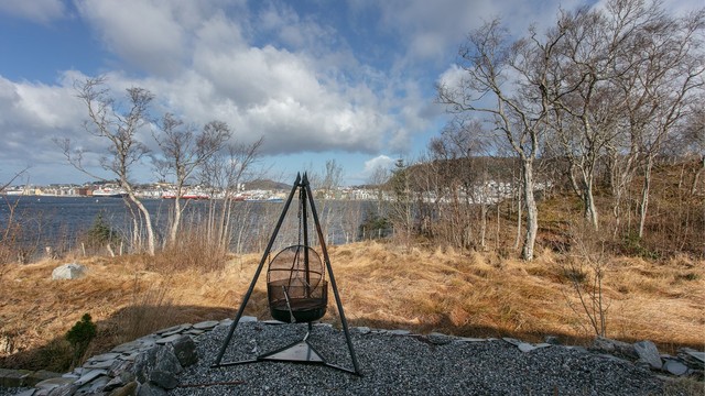 Hage mot nord med utsikt mot bysentrum