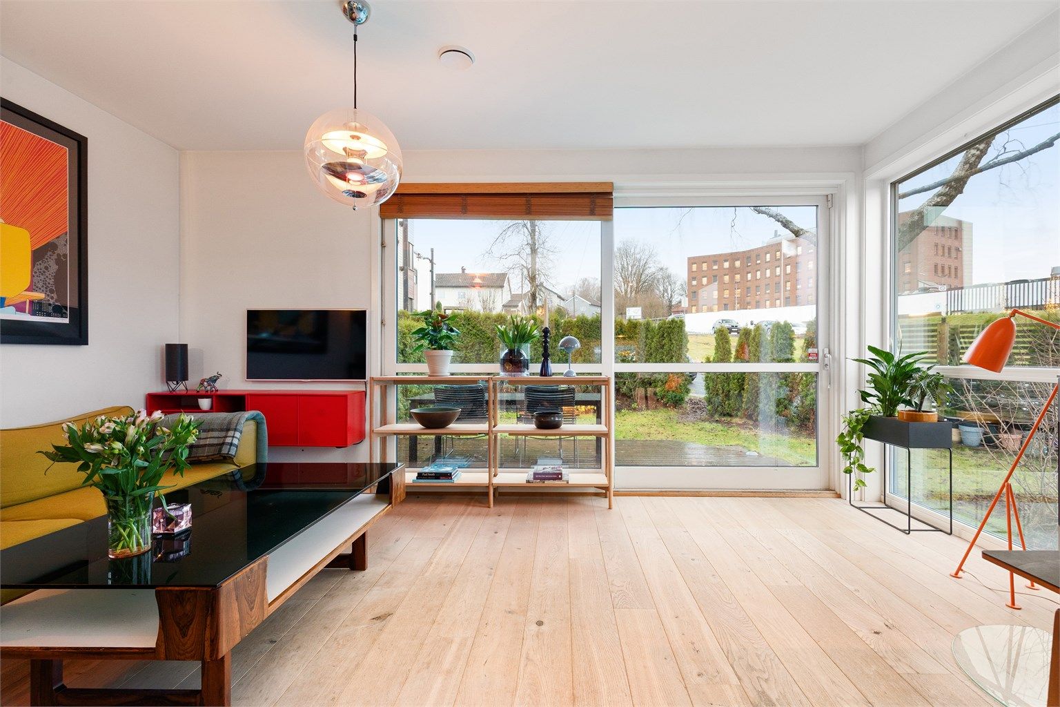 Før innflytting påkostet eier gulvbord av heltre i 1. etasje. Foto: Hanne Bruland