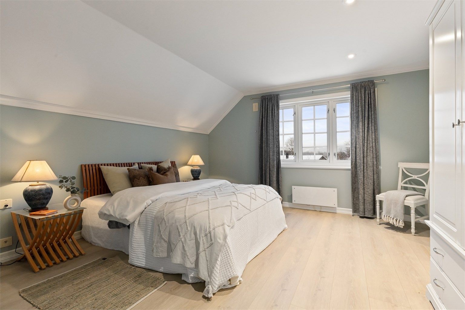 2. etasjen har tre gode soverom