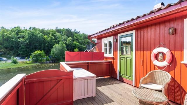 Den delvis overbygde terrassen på loftet er på 19 m².