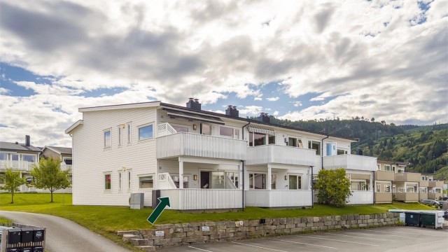 Velkommen til Negardsgjerdet 32 - en moderne 3-roms selveier i et rolig og attraktivt område i Buvika!