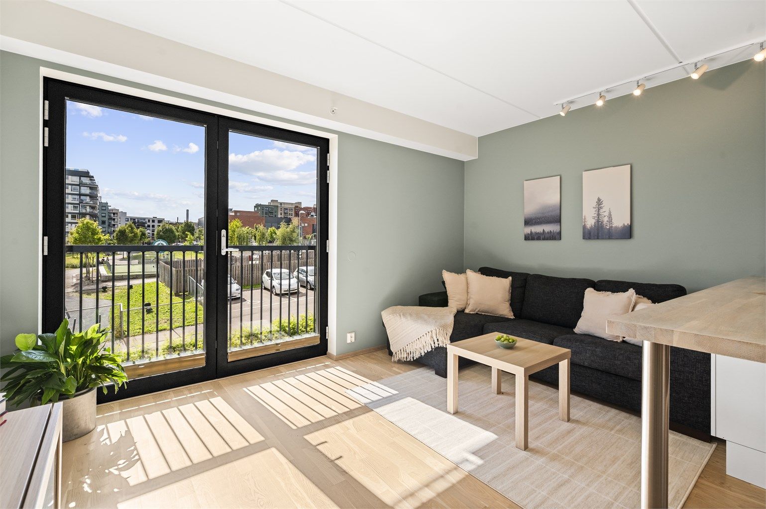 En flott 2-roms selveier fra 2019 med en god planløsning, fransk balkong og heis.