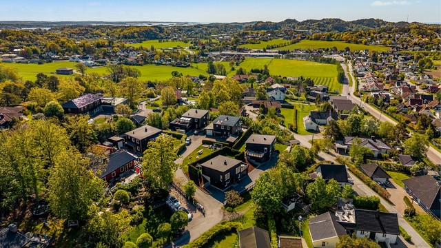 Kort vei til Hasle hvor du har dagligvare m.m