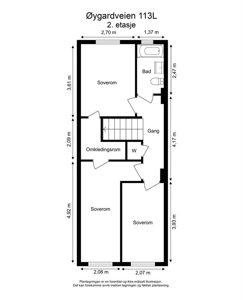 Soveavdelingen i andre etasje består av tre soverom, et bad og et praktisk omkledningsrom.