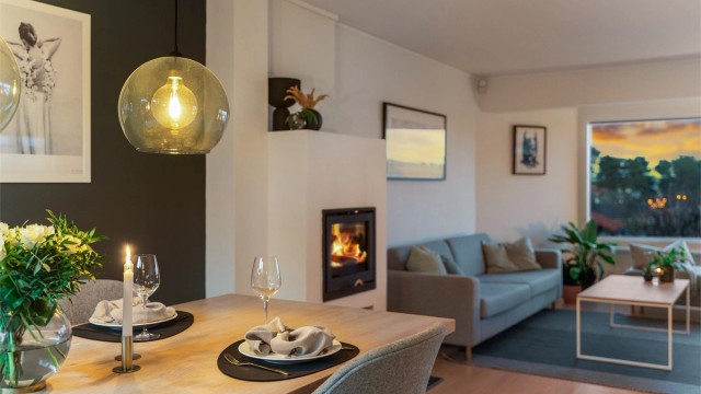 3 sov, 2 bad, romslig stue og rikelig med lagringsplass i kjeller. ( Foto Arve Gravdal )