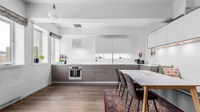 Velkommen til Frysjaveien 27B, en lys og romslig 2-roms leilighet