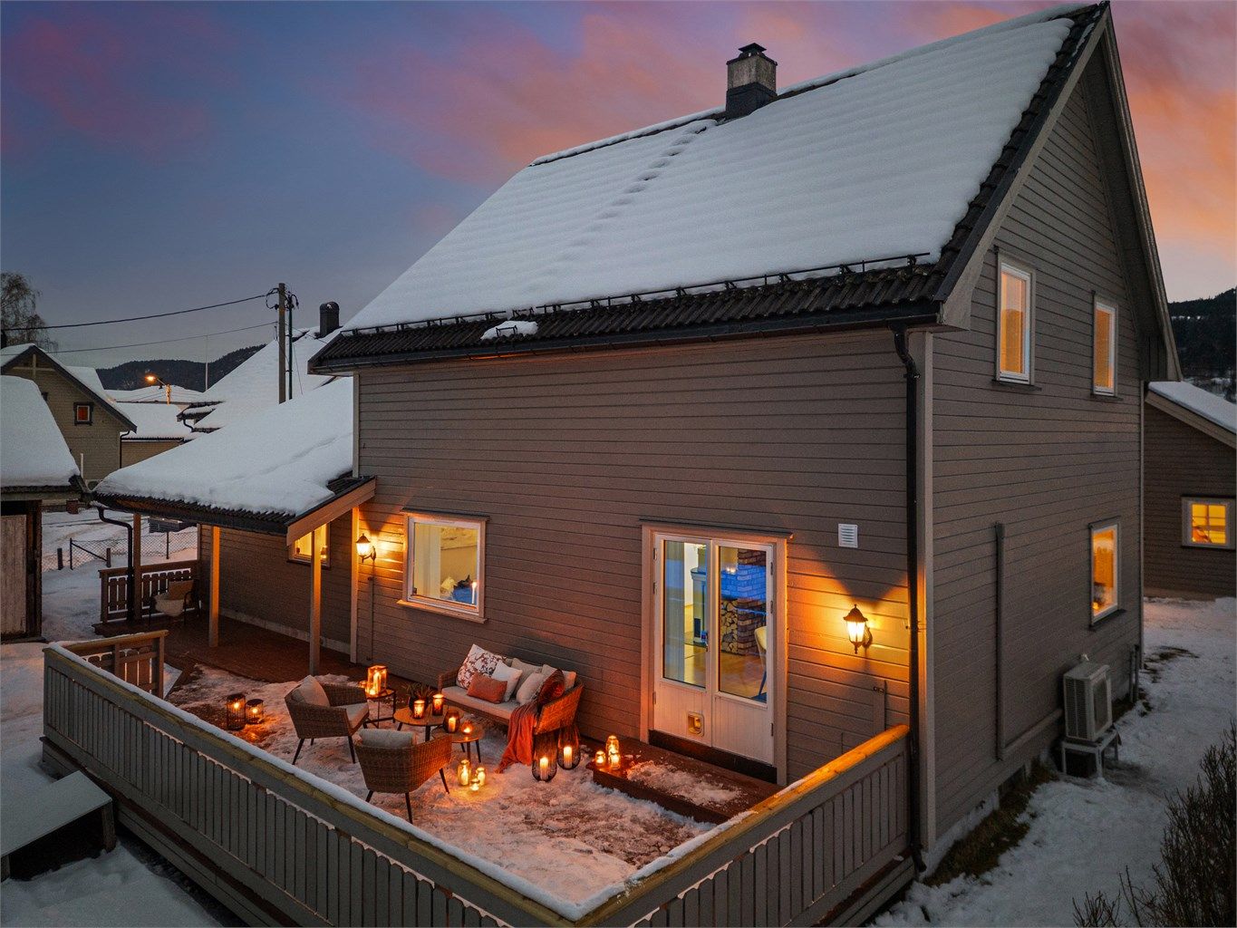 Enebolig med hybel beliggende i et etablert område på Steinberg. Foto: Emotional Landscape Production Ole Thoresen