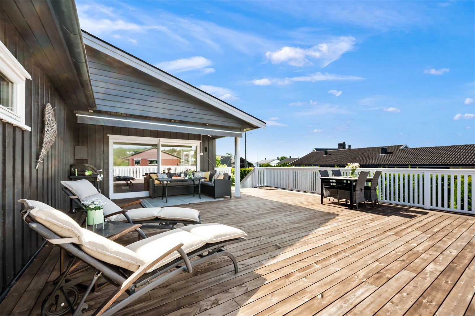 elger opplyser om at det ble lagt ny membran på terrasse i 2024. Rekkverk ble skiftet i 2018.