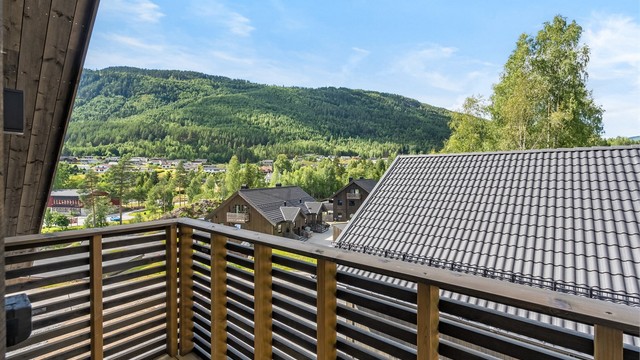 Begge soverommene har utgang til balkongen