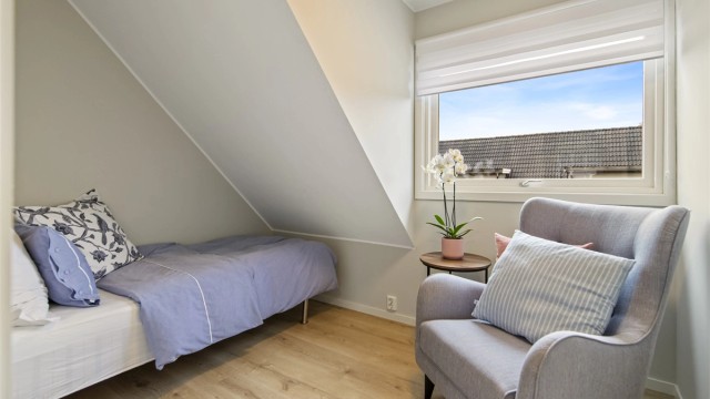 Det tredje soverommet egner seg godt som barnerom, gjesterom eller kontor.