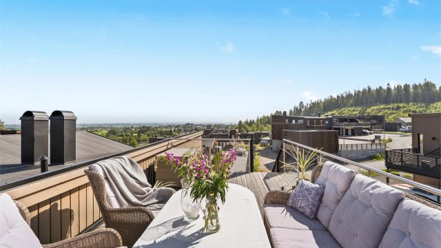 Velkommen til Kniplia 19B - Stor takterrasse med flott utsikt over Romerikssletta