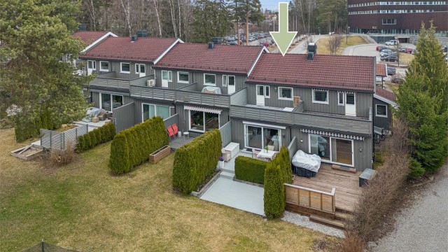 Velkommen til Aluvegen 13B! Foto: EFKT v/Pål Godager.