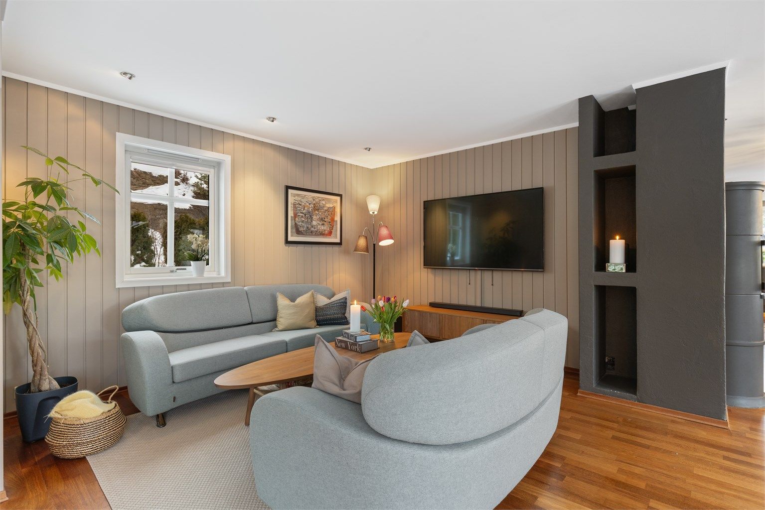 Stuekrok med plass til TV