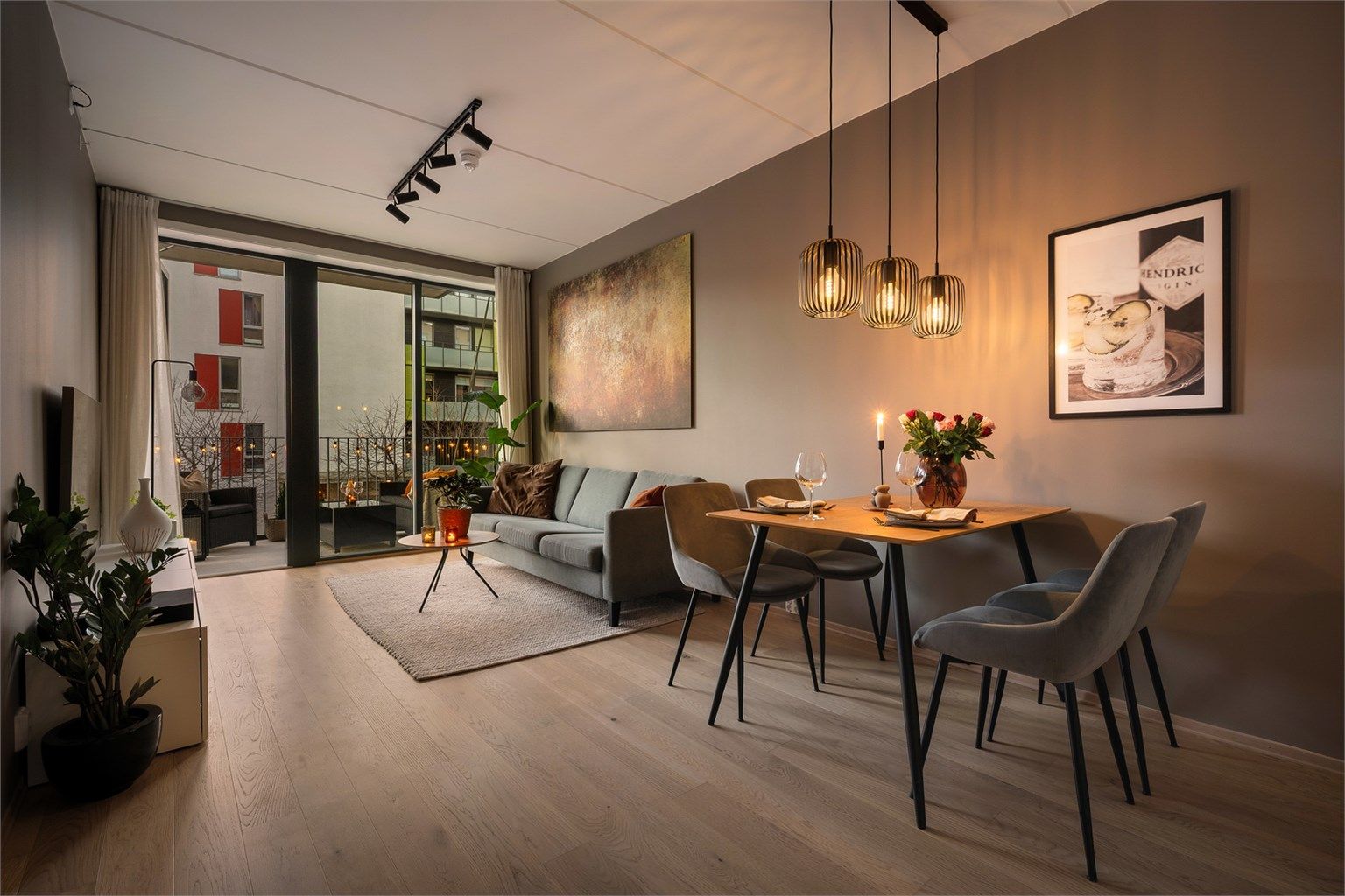 Krogsveen v/Sindre Nyhus har gleden av å presentere denne flotte og moderne 2-roms leiligheten.