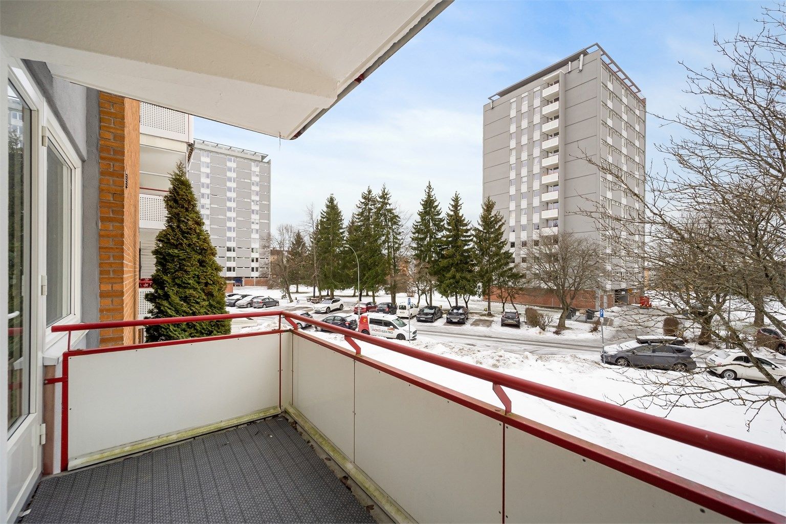 Balkongen måler 4 kvm.