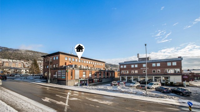 Med bussholdeplassen Vårveien kun to minutter unna, er kollektivtilbudet svært godt.