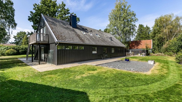 I den store hagen er det gode muligheter for videre utvikling.