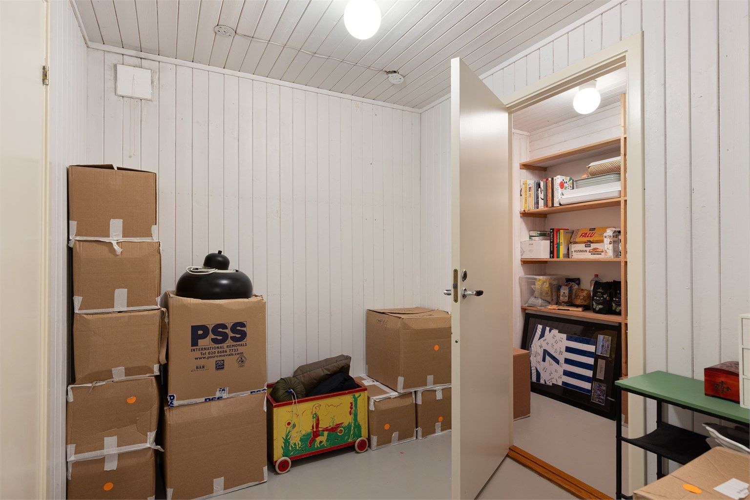 Her har man praktisk lagringsplass for hele familien