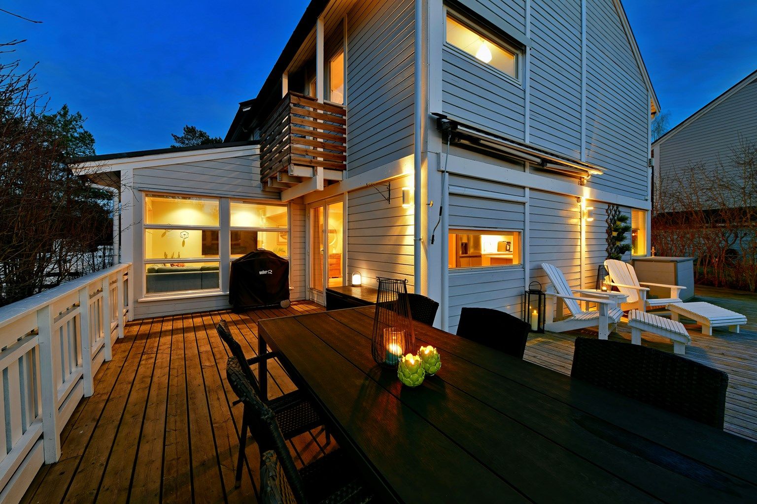 Velkommen til Sponstubben 39 - enderekkehus med "enebolig-følelse" - usjenert uteplass skjermet for innsyn - svært gode solforhold