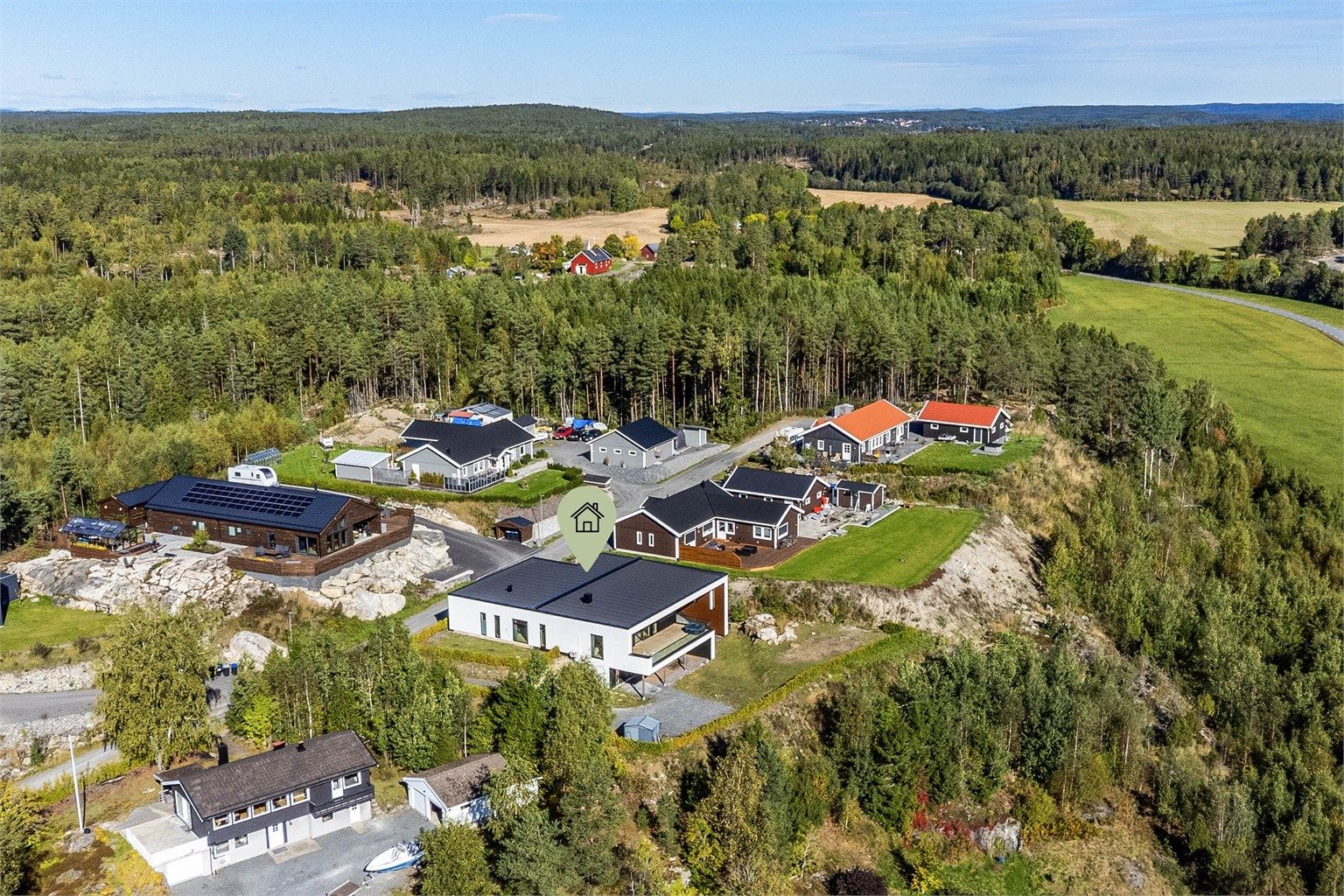 Syverødåsen 6 presenteres av Krogsveen.
Fotograf; Børge Oppegård.