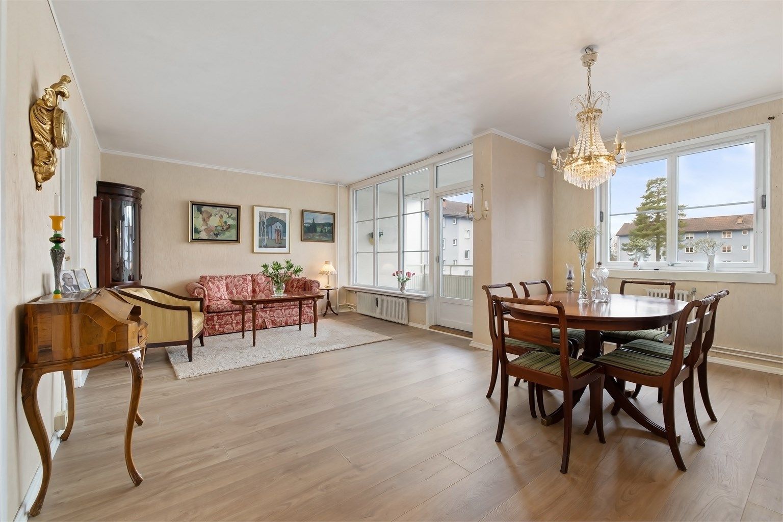 Velkommen til Selvbyggerveien 88 - presentert av Hanne Pettersen v/ Krogsveen avd. Årvoll 