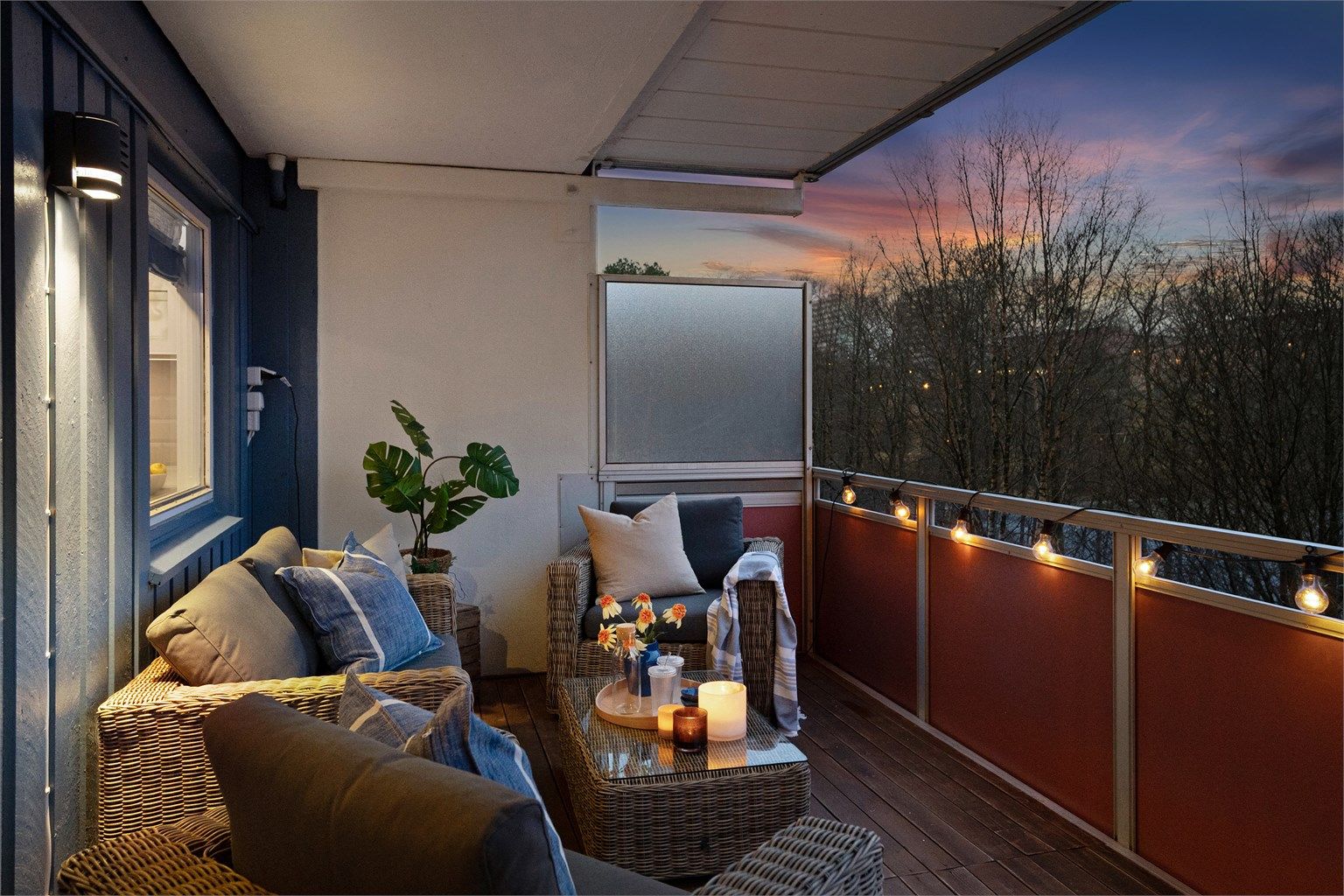 - Det er lagt opp stikkontakt og utebelysning -