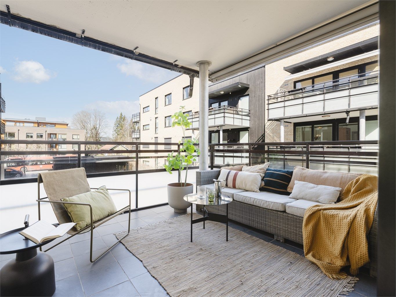 Velkommen til Vækerøveien 209C - En romslig leilighet med vestvendt balkong på 12m², heis og garasje!