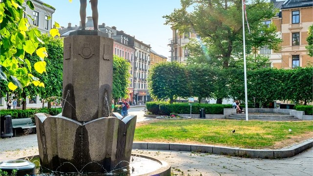 Vakkert og sentralt nærområde.