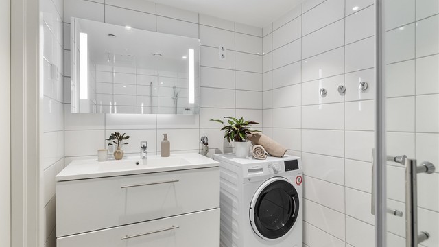 Opplegg for vaskemaskin og plass til tørketrommel
