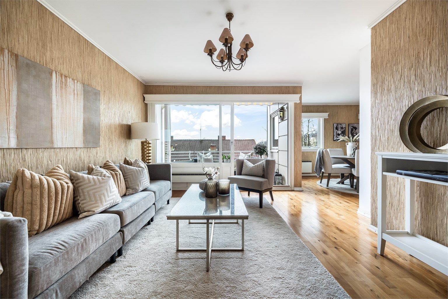 Velkommen til Sørkedalsveien 26 B prensentert av Anne Aartun i Krogsveen.