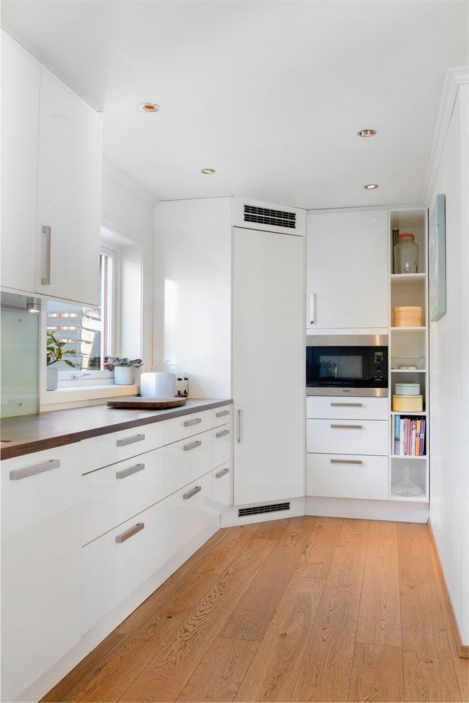 Et praktisk kjølehjørne gir rikelig med kjøleplass.