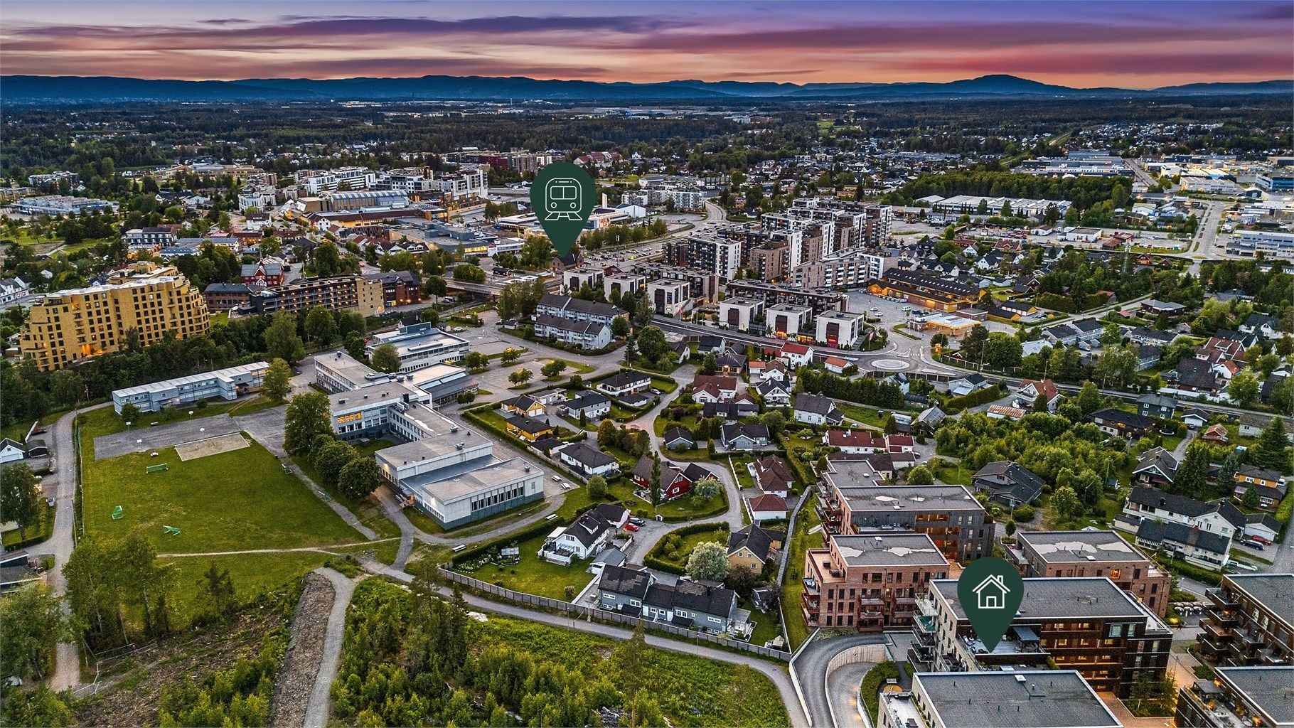 Det er kun ca. 7-8 minutters gange til Jessheim Stasjon, samt Jessheim sentrum med butikker, restauranter m.m. 