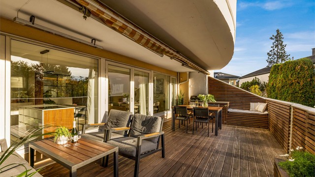 Lys og delikat 3-roms selveierleilighet på Smestad med stor, vestvendt terrasse. Foto: Bjørnar Solberg.