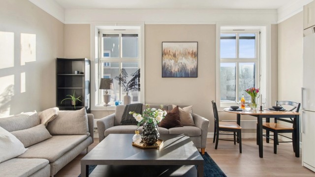 Velkommen til Ole Bulls gate 9 - Lys og tiltalende 3-roms eierleilighet med nærhet til "alt".