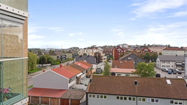 Utsikten fra balkongen med sjøgløtt til Bertes