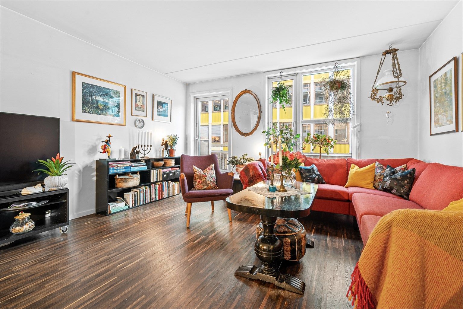 En lys og praktisk leilighet med gjennomtenkt planløsning og attraktiv beliggenhet midt mellom Solli plass og Tjuvholmen. Foto: CASP