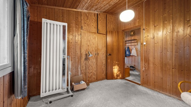 Plassbygget garderobeløsning