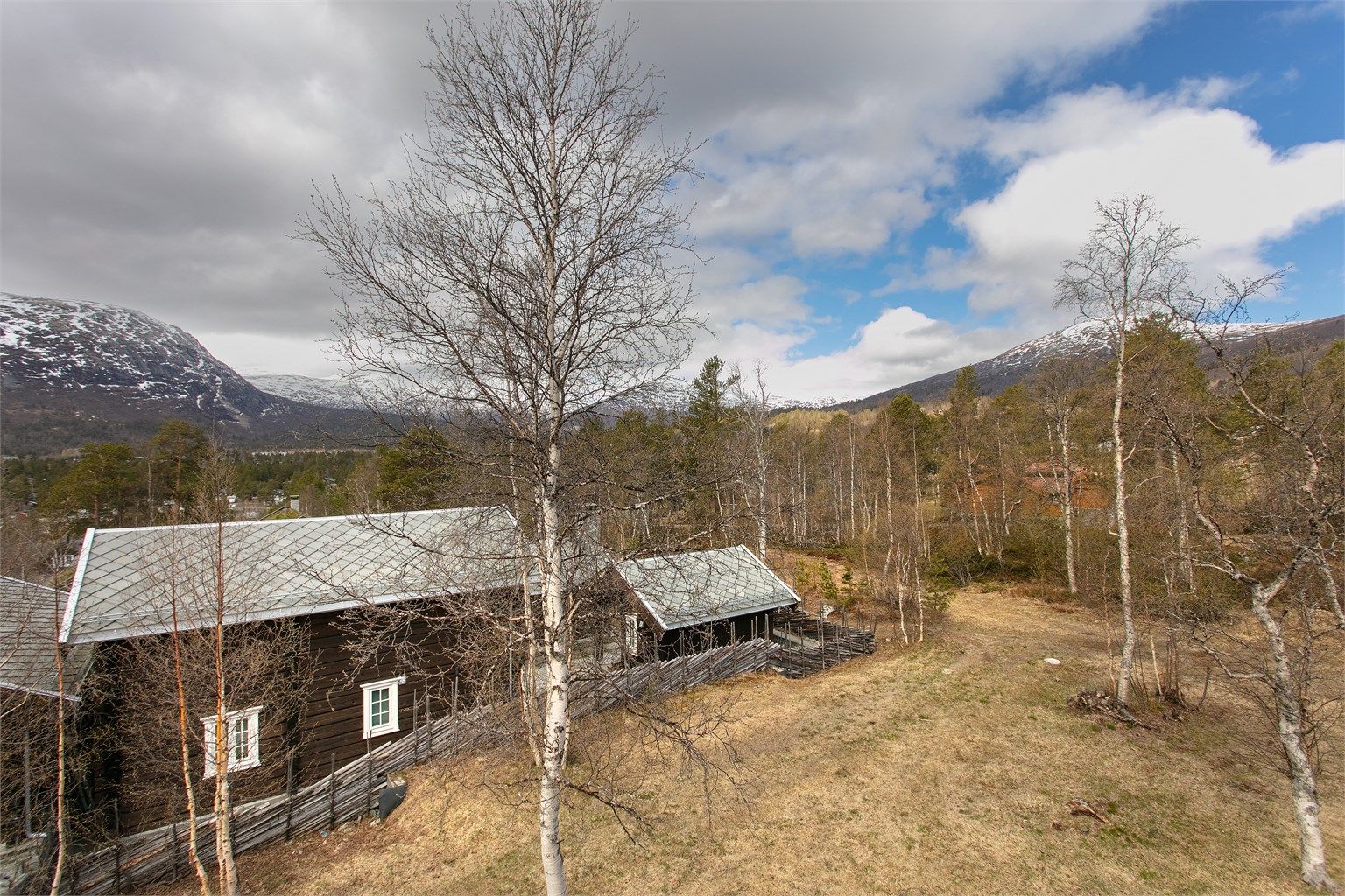 Nærområdet byr på flott turterreng og naturopplevelser året rundt.